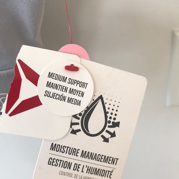 NWT Reebok Sports Bra - Picture 2 of 6